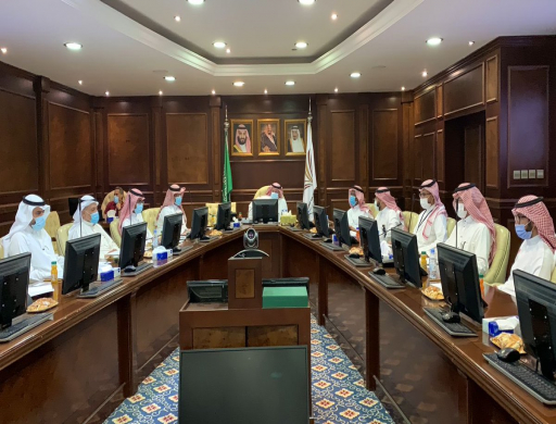 A delegation from the General Authority for Food and Medicine visits the university for discussions on the possibility of cooperation between the two sides